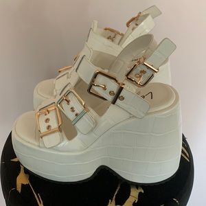 DOLLSKILL Lemon Drop Platform Sandal